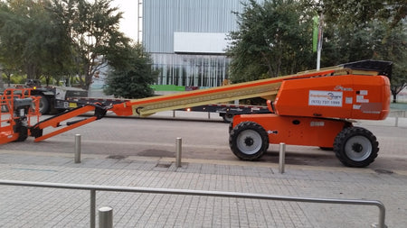 2017 JLG 660SJ