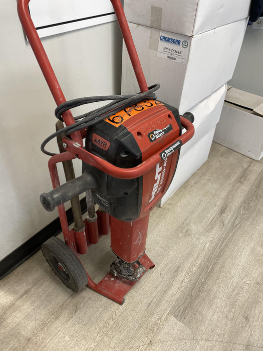 2020 HILTI TE 3000-AVR
