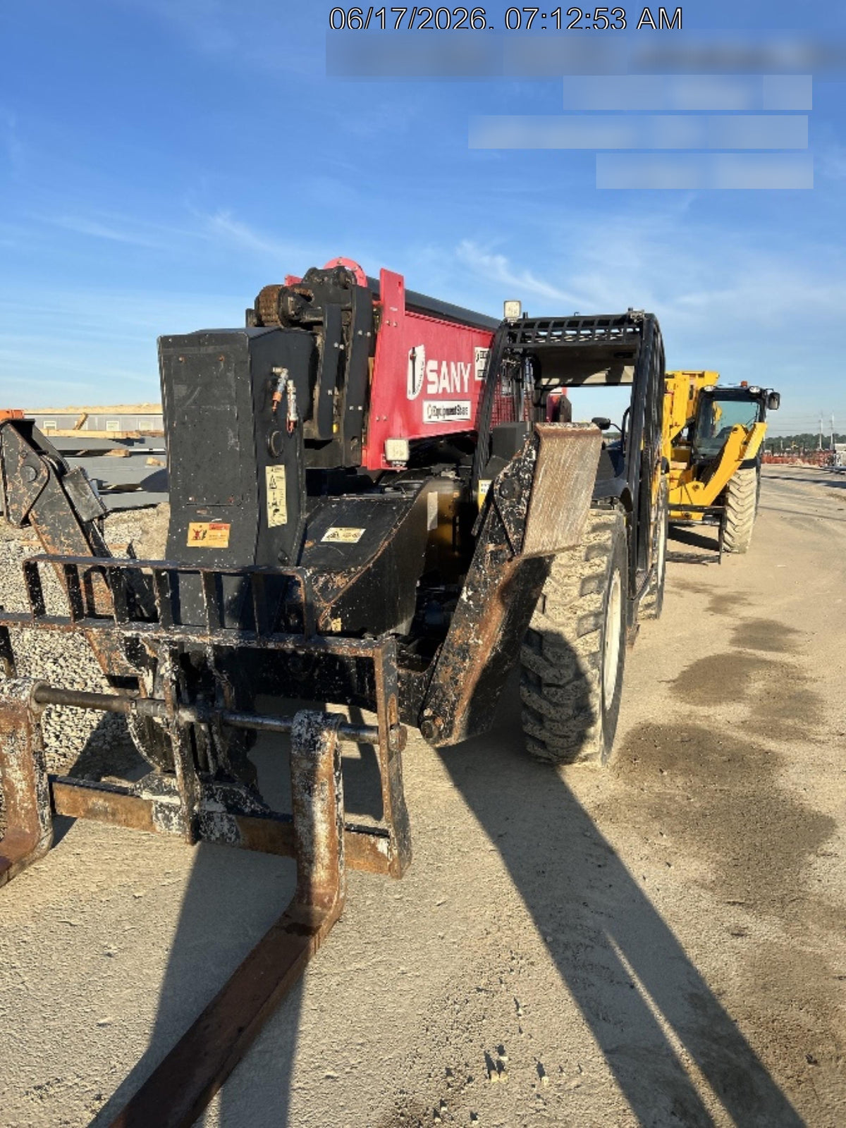 2021 SANY STH1056