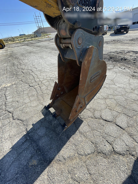 2020 DOOSAN 24" Bucket-Doosan