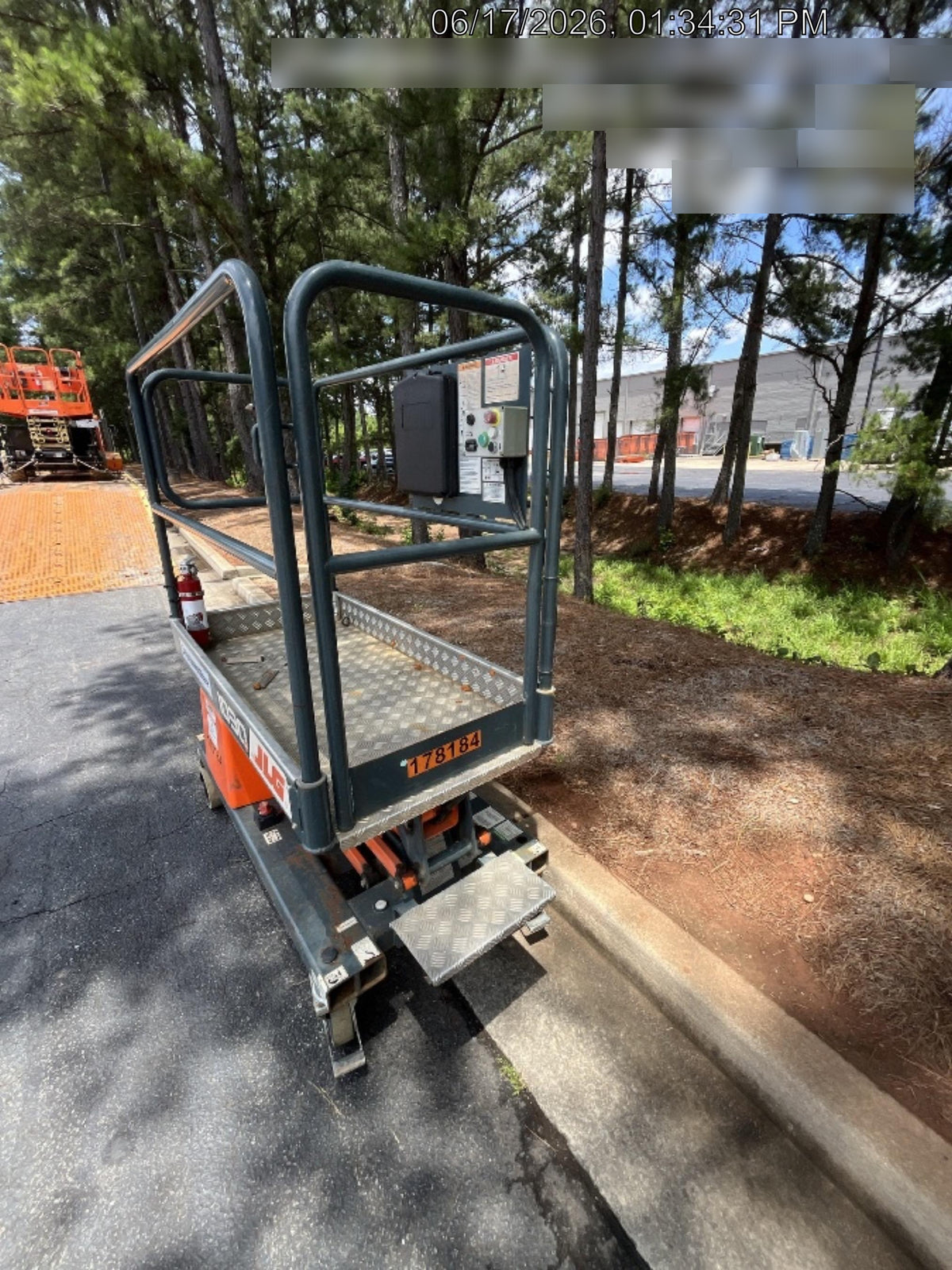 2021 JLG 1030P