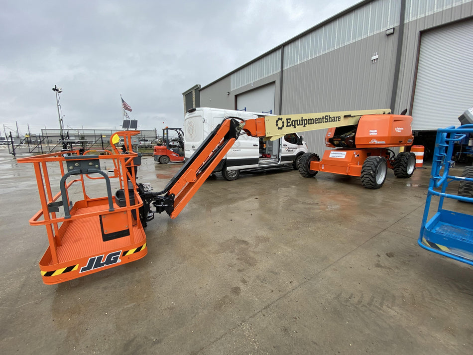 2023 JLG 660SJ