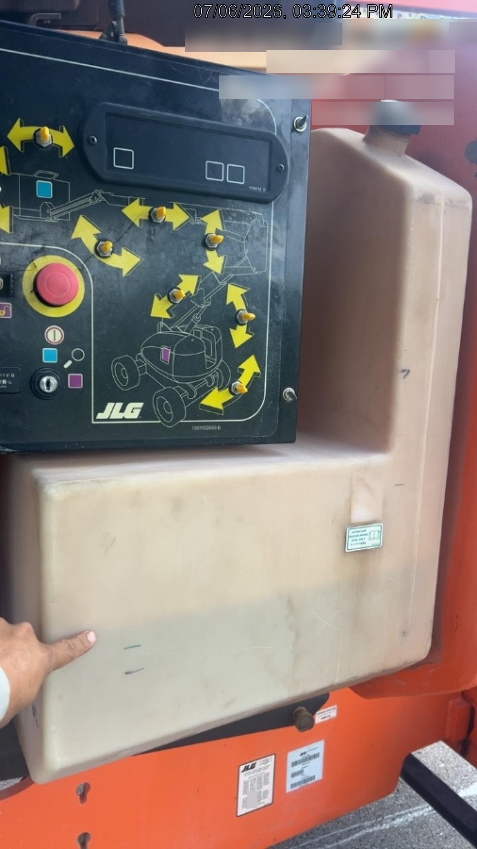 2019 JLG 600AJ