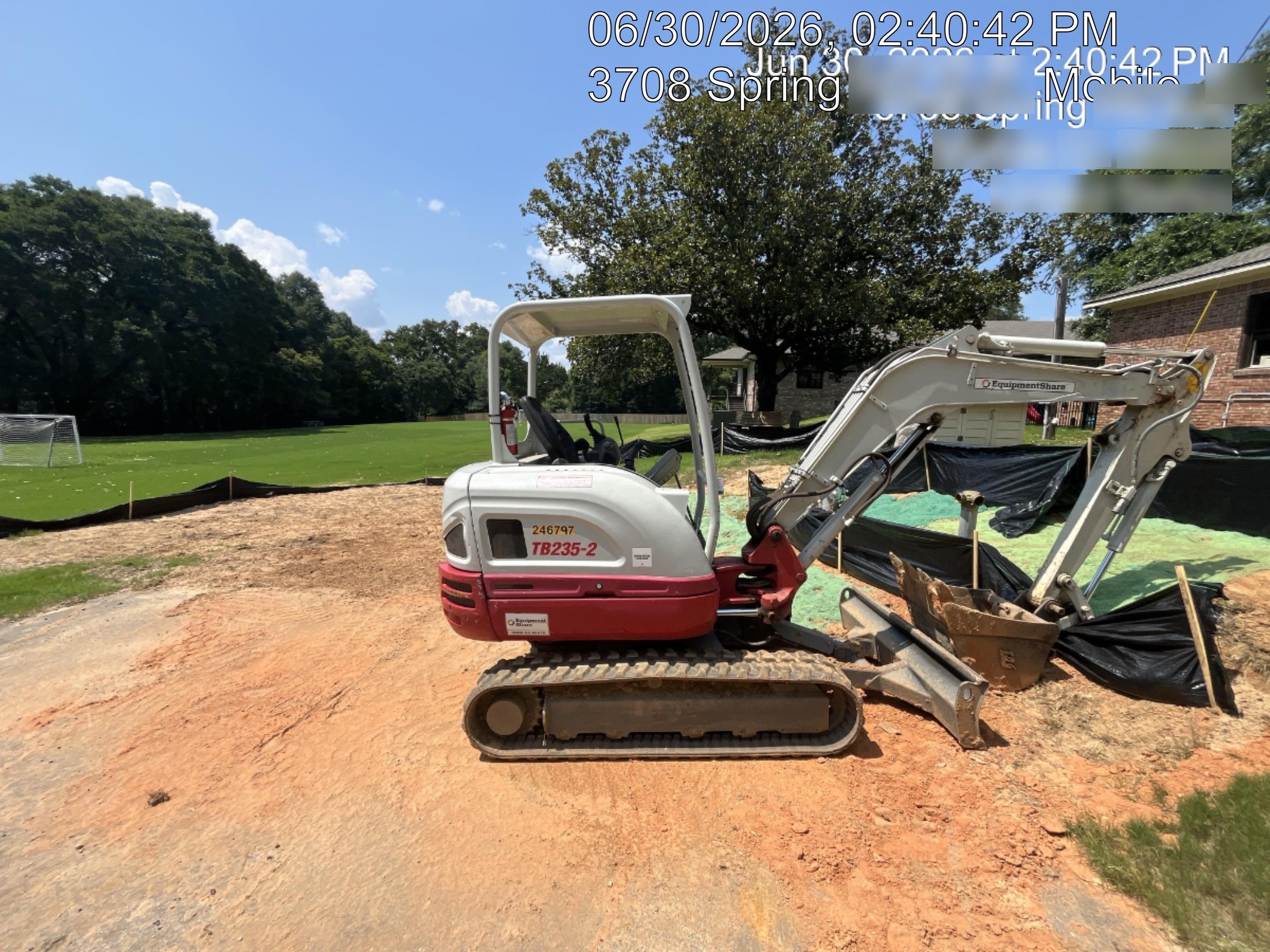 2022 TAKEUCHI TB235-2R