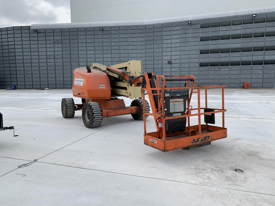 2019 JLG 450AJ