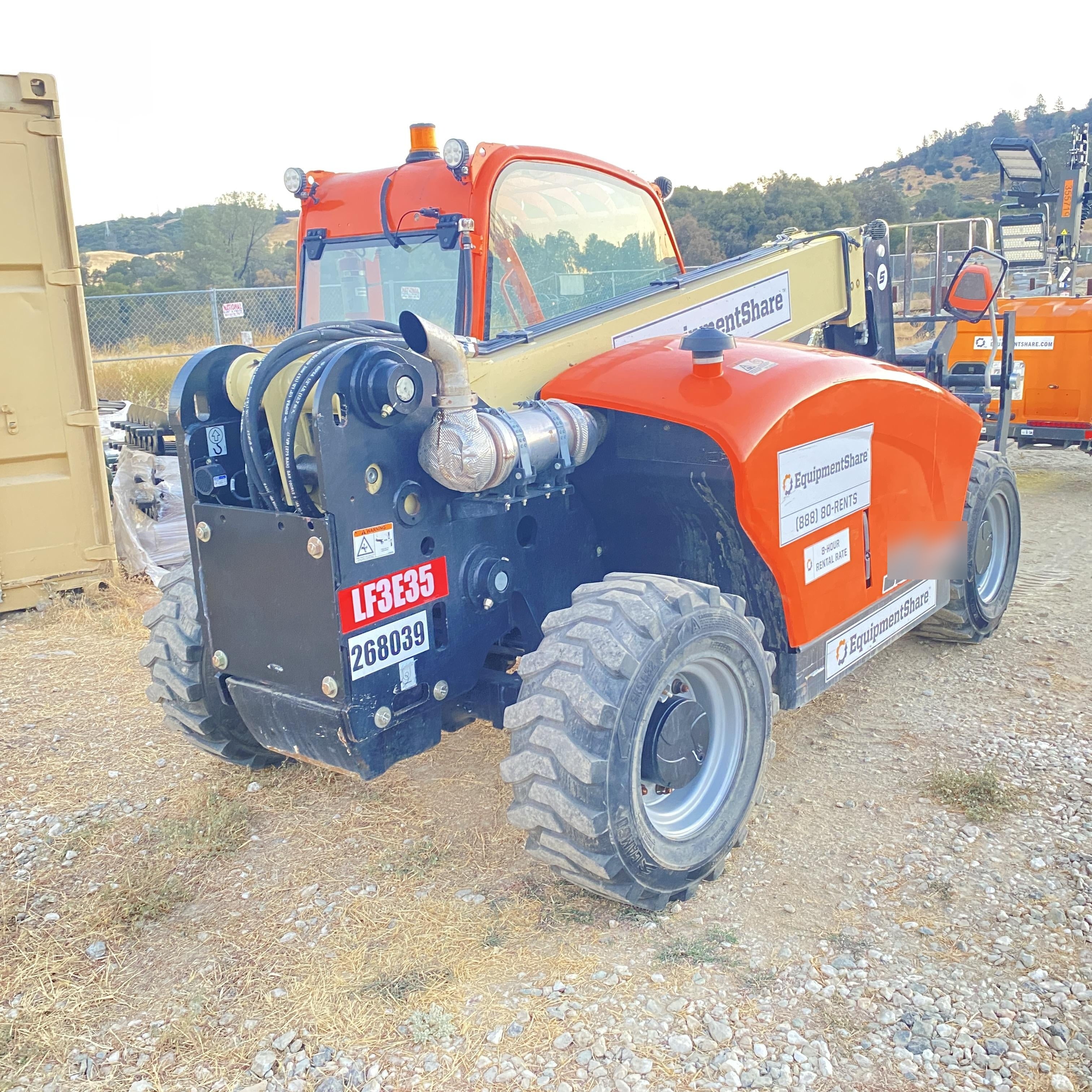 2022 JLG G5-18A