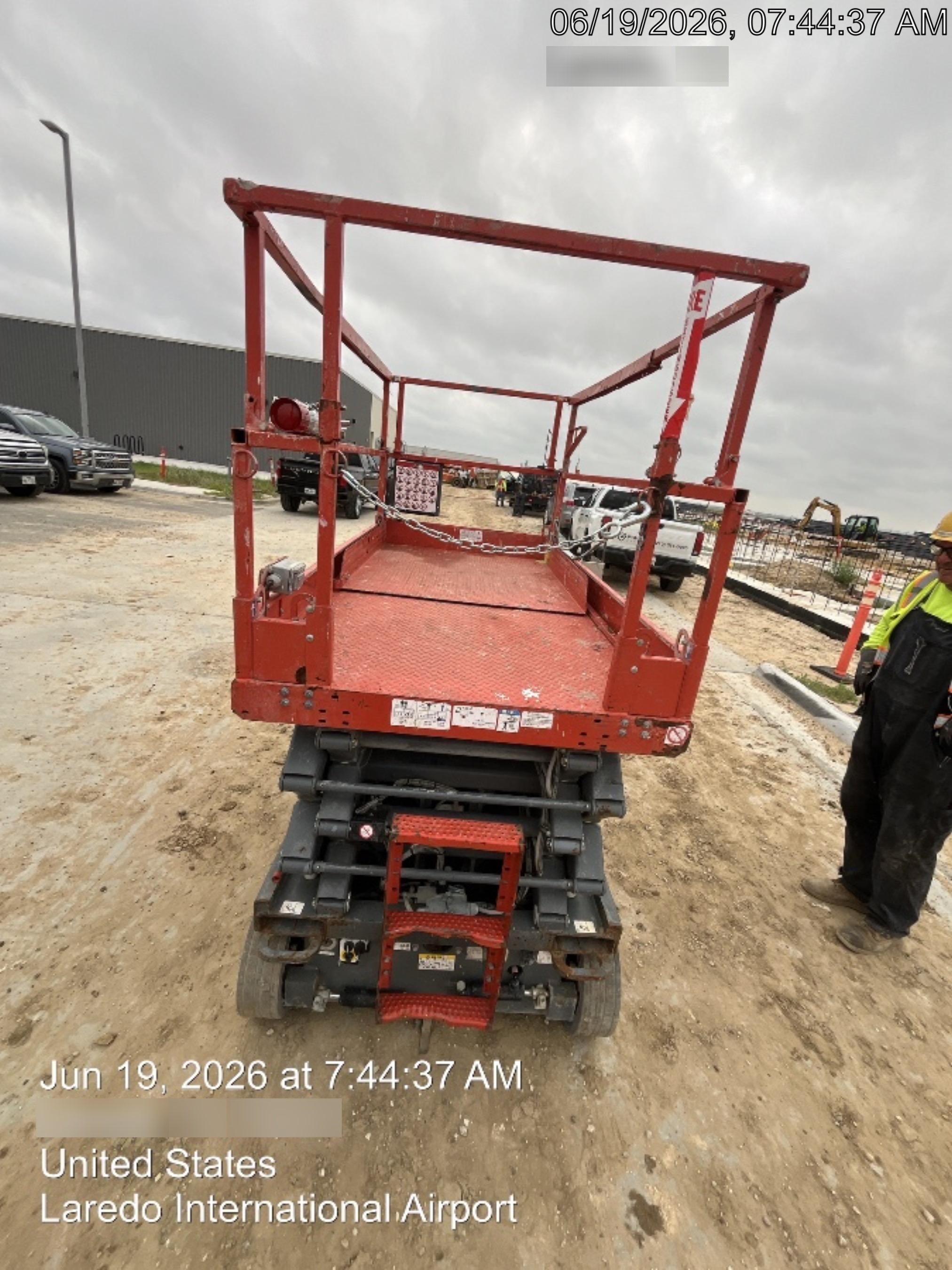 2018 Skyjack SJIII-4632 Skyjack SJIII4632 Scissor Lift w/Trojan Batteries
