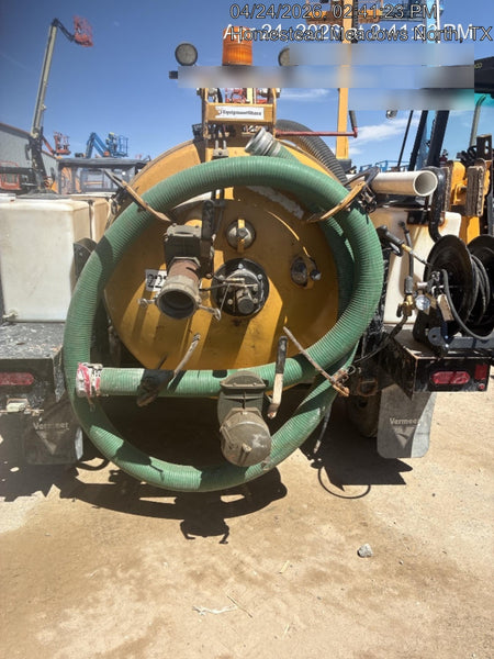 2022 VAC-TRON LP573XDT