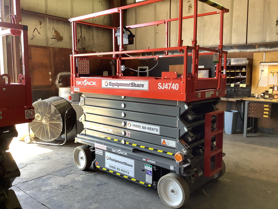 2021 SKYJACK SJ4740