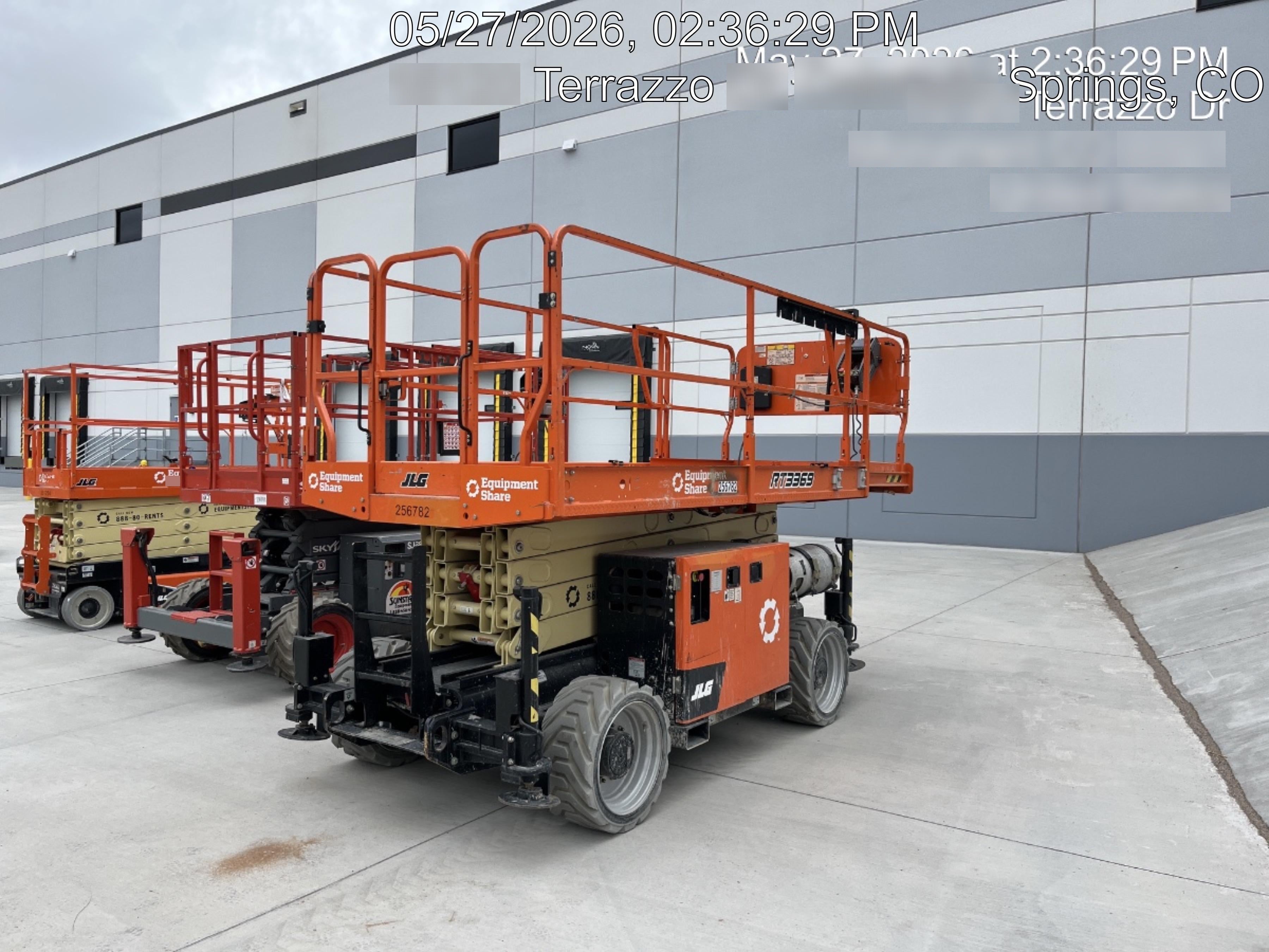 2022 JLG RT3369