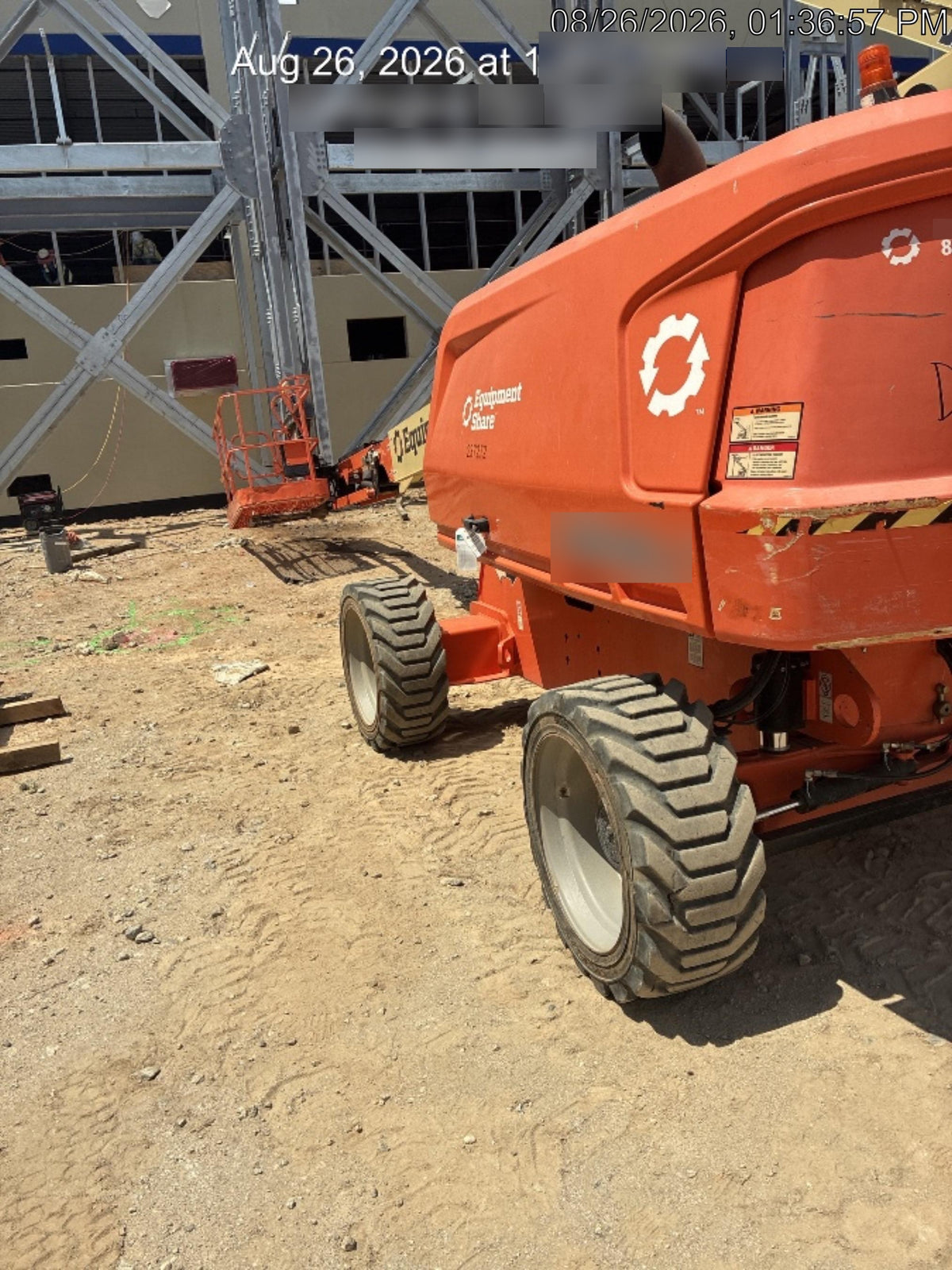 2022 JLG 660SJ