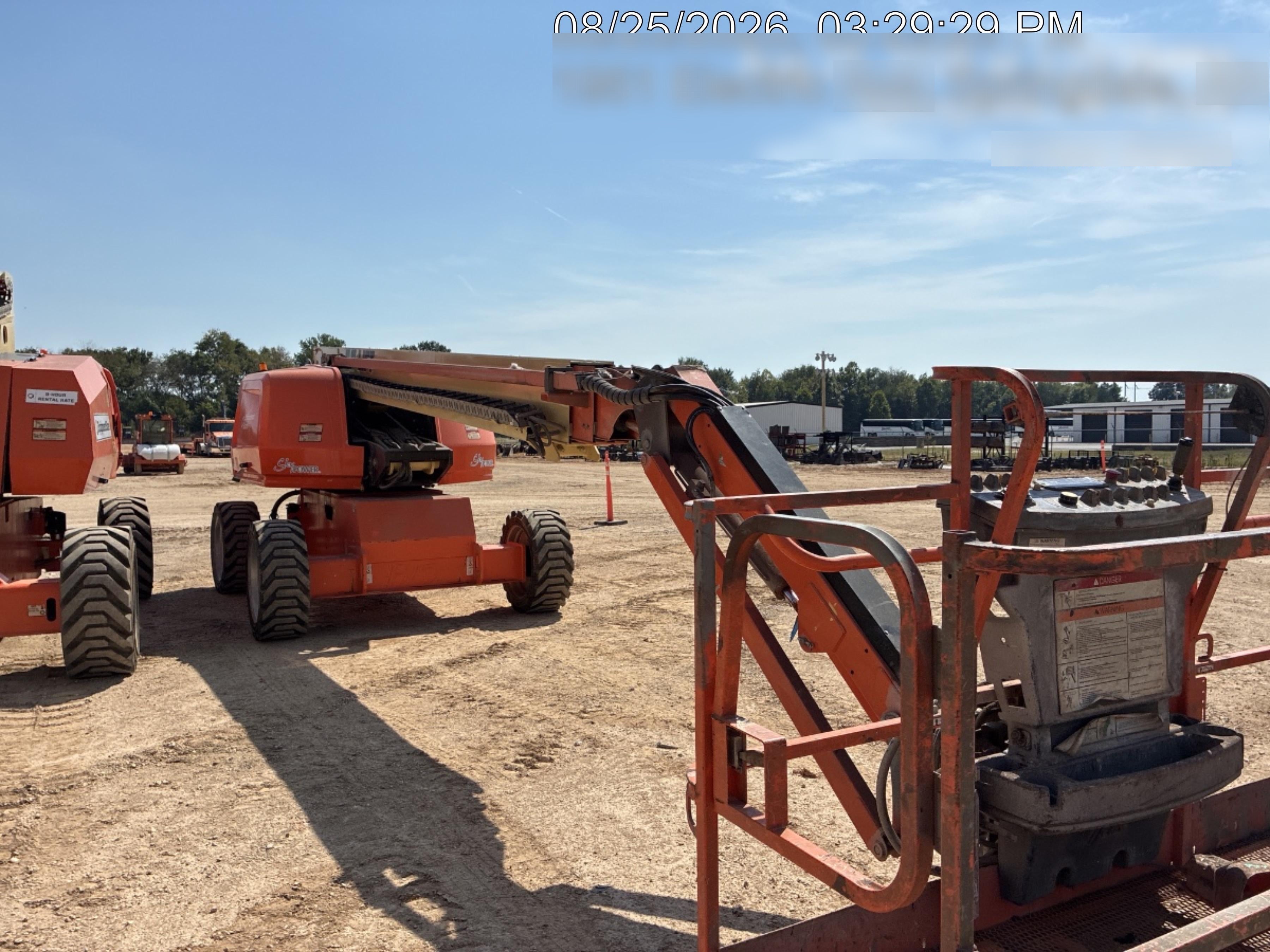 2023 JLG 660SJ