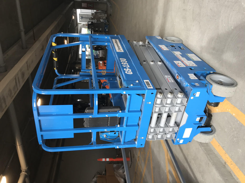 2019 Genie GS-1930 Half Height Swing Gate, 800W Inverter