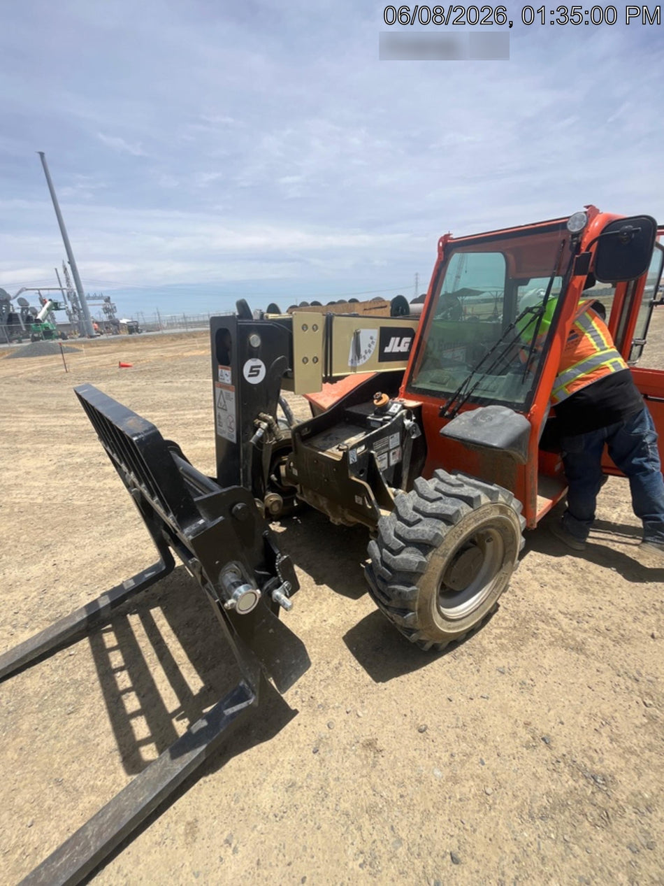 2025 JLG 519