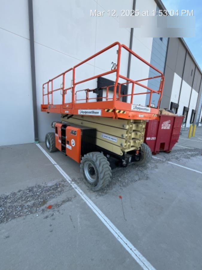 2021 JLG 430LRT