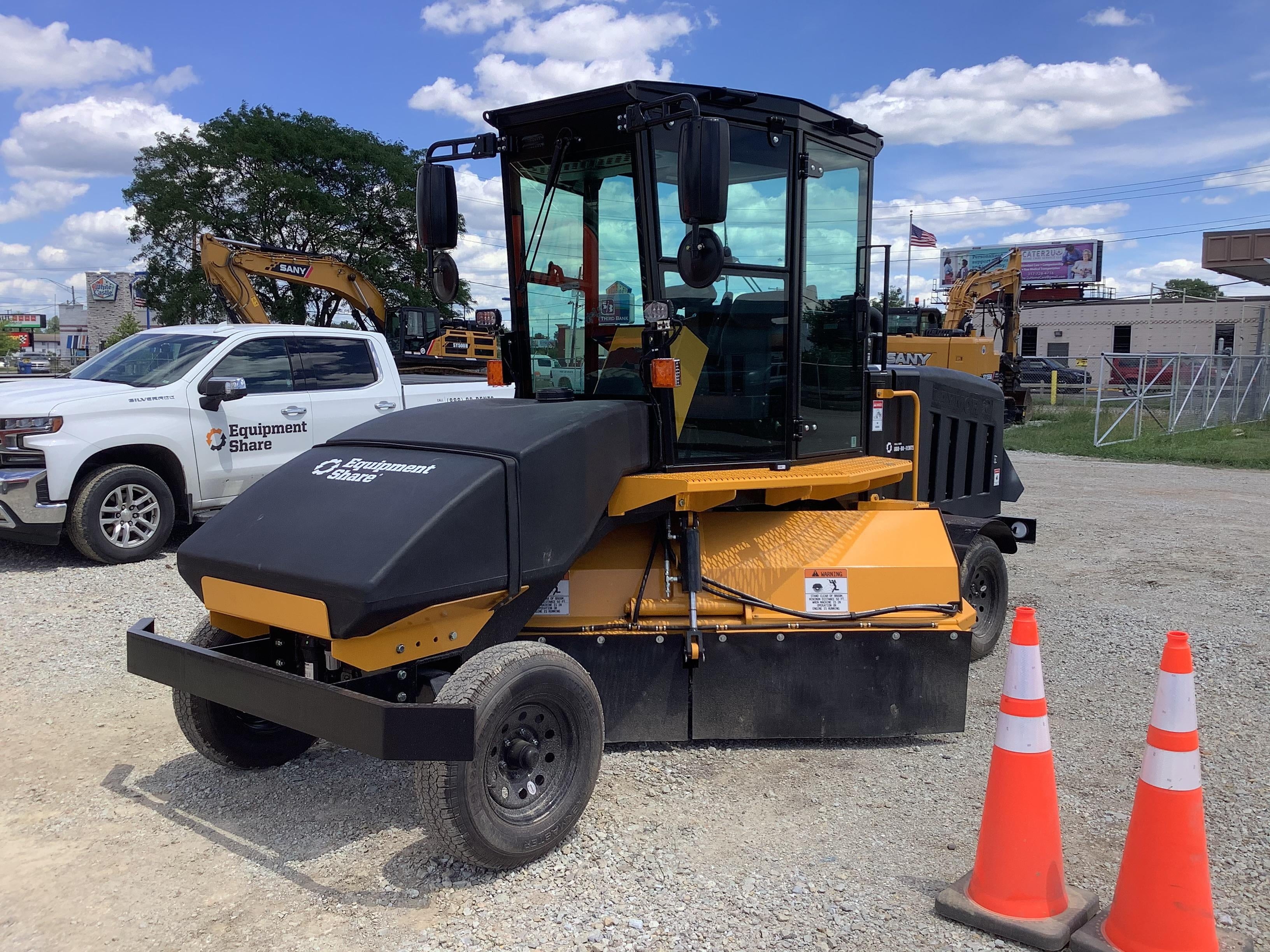 2022 LAYMOR SM450