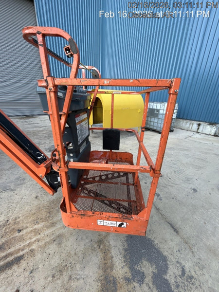 2019 JLG E300AJP