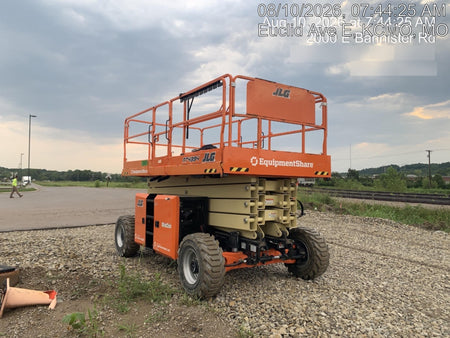 2023 JLG RT4394