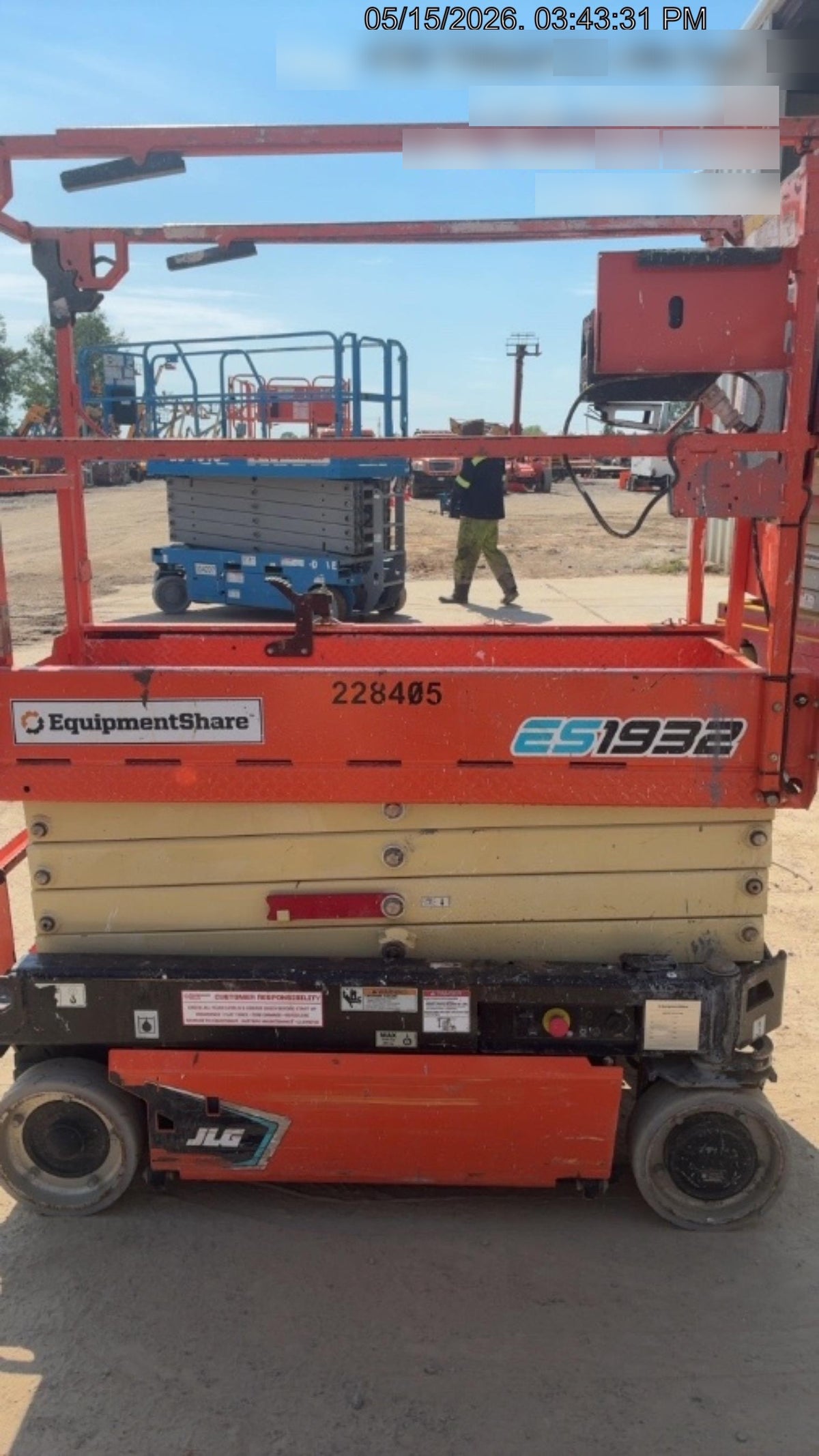 2022 JLG ES1932