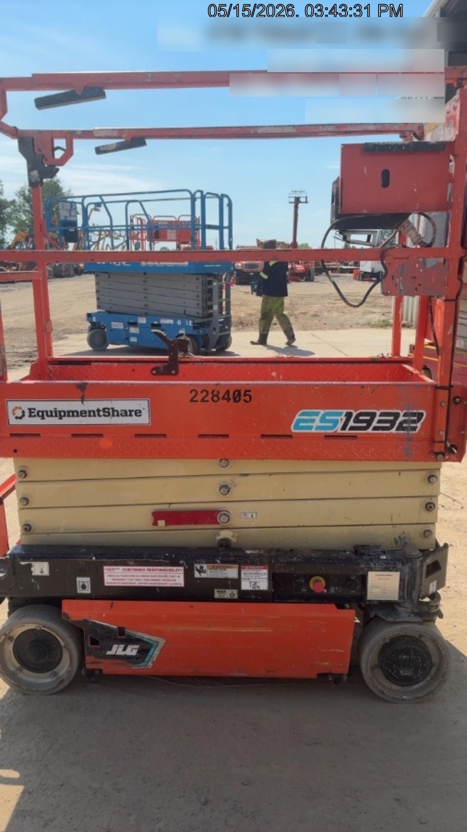 2022 JLG ES1932
