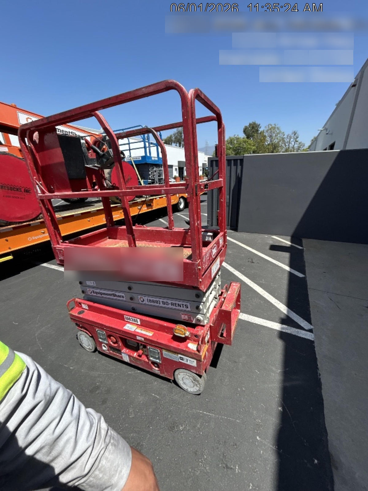 2020 MEC 1330SE Solid NM Tires, Steel Swing out Doors, LCS, Beacon, 900W Inverter