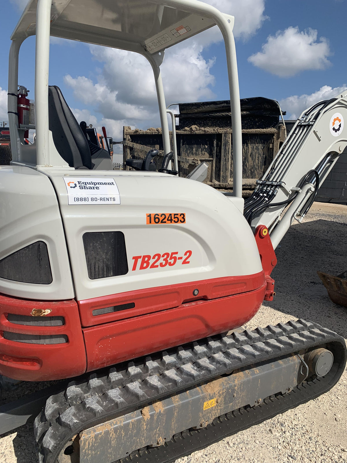 2021 TAKEUCHI TB235-2R