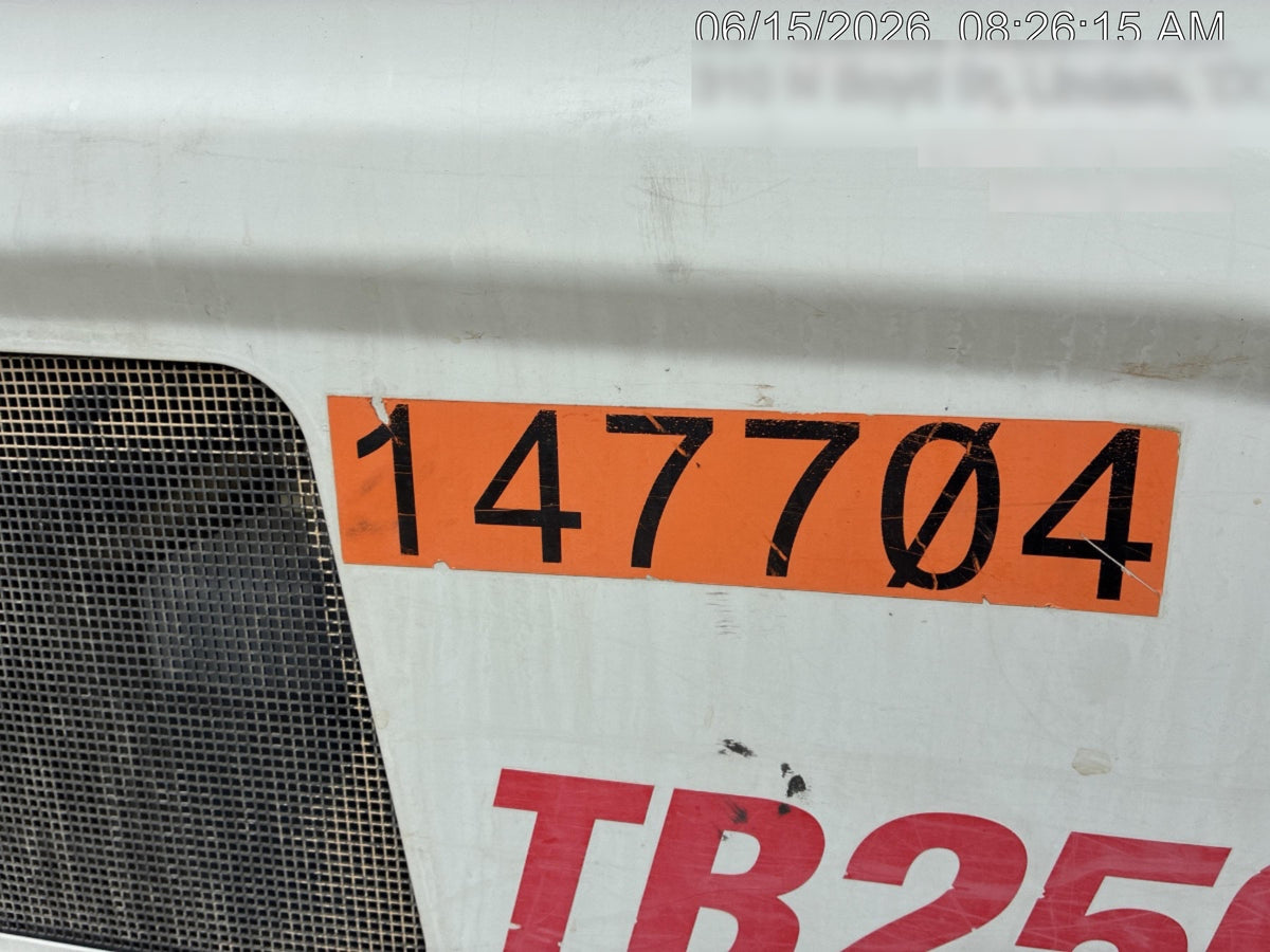2021 TAKEUCHI TB250-2