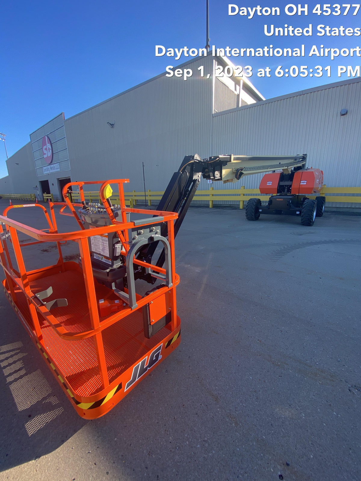 2023 JLG 860SJ