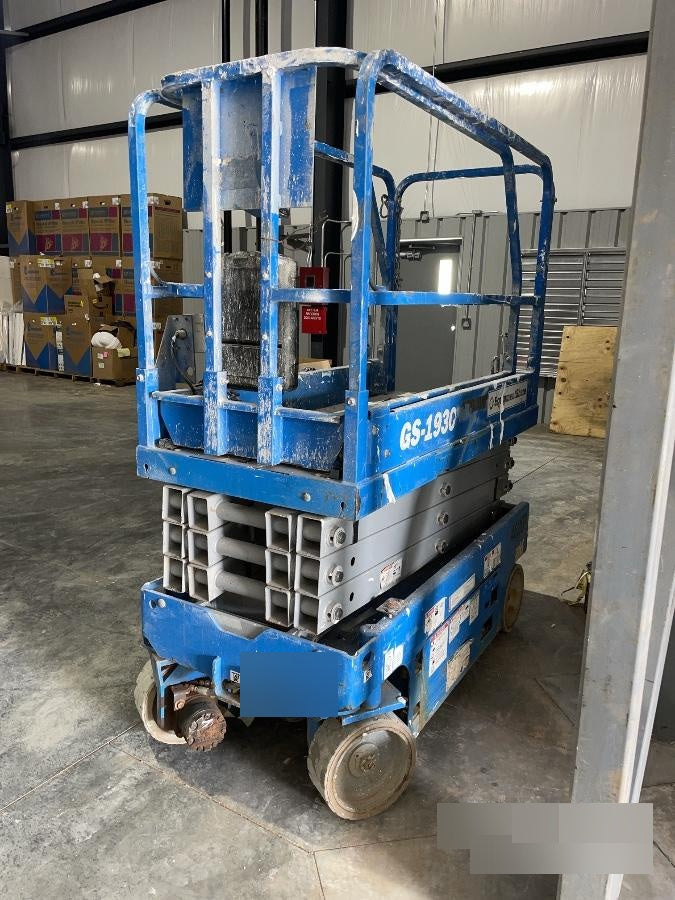 2019 Genie GS-1930 Fixed rails with chain Entry