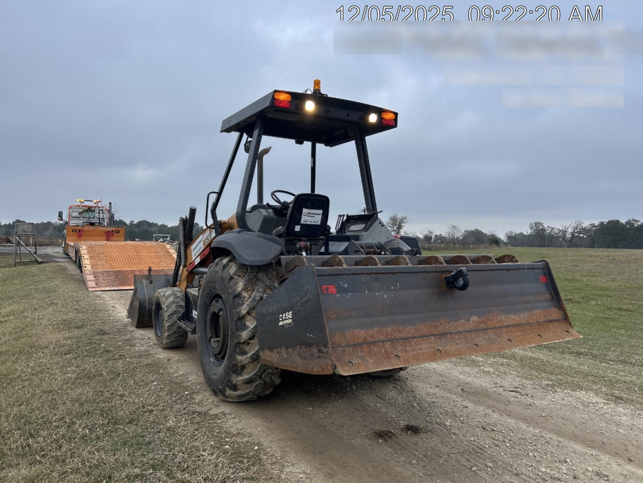 2019 Case 570N EP Canopy, 4WD, GP Front Bucket, Dual Tilt Cylinder, 84" Box Blade w/ Scarifier, Wheel Weights, Beacon