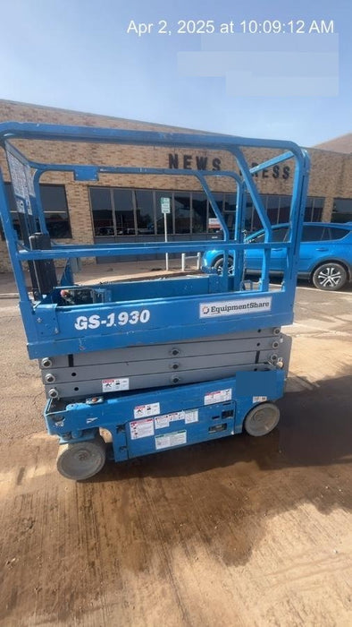 2019 Genie GS-1930 Fixed rails with chain Entry