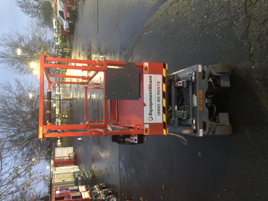 2020 Skyjack SJIII-3219 Solid NM Tires, Half height spring hinged entry gate, Dual Beacons, 800W Inverter