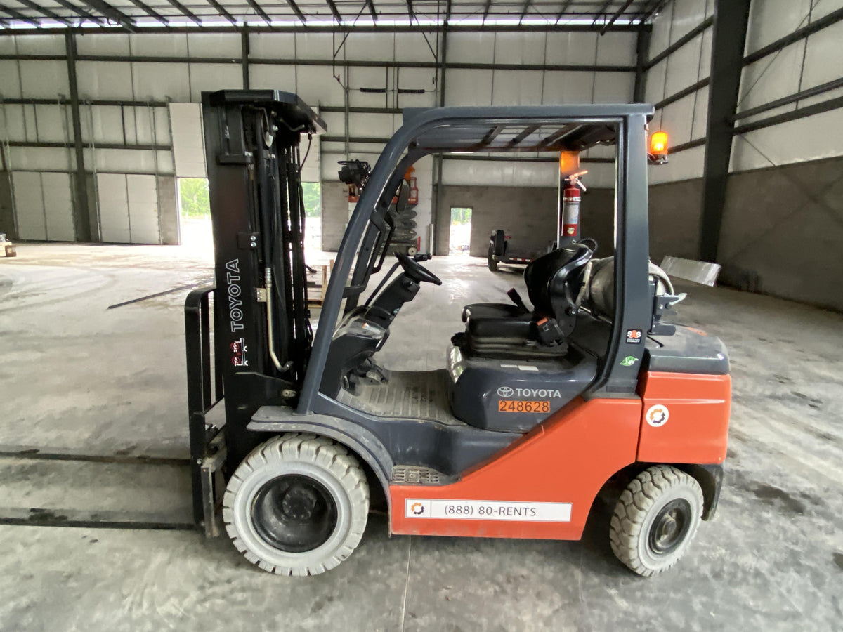 2022 TOYOTA 50-8FGU25