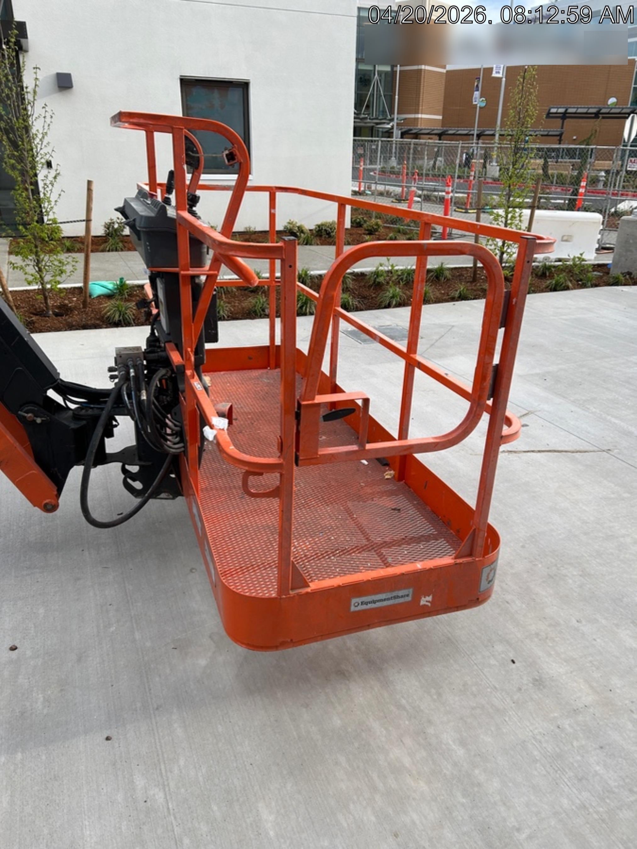 2019 JLG 660SJ