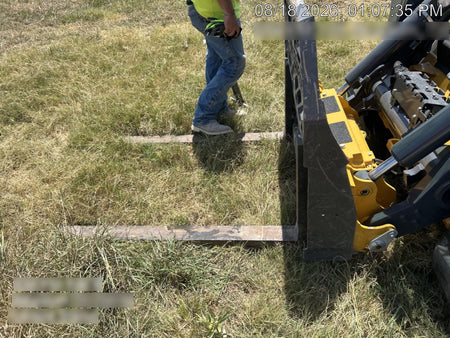 2024 PALADIN 48" Pallet Forks - Paladin