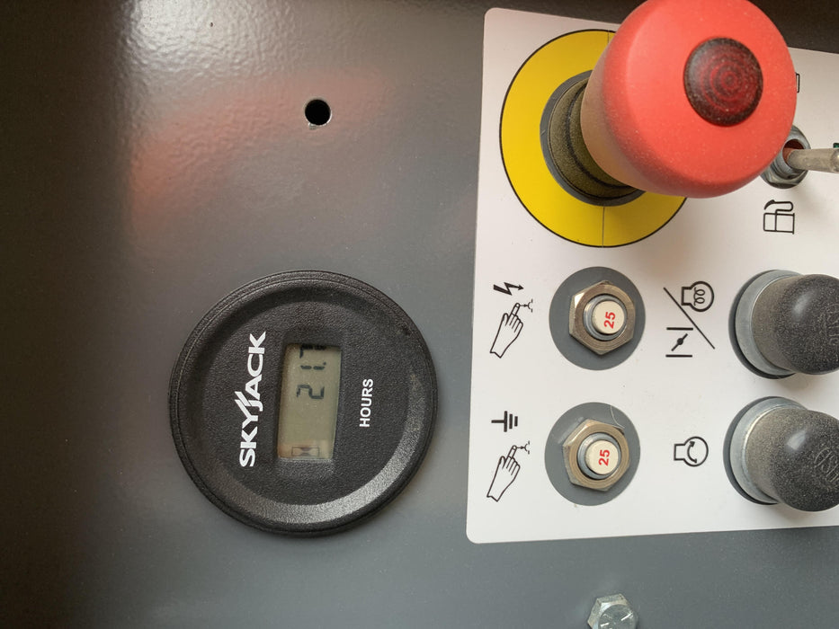 2020 SKYJACK SJ6832 RT