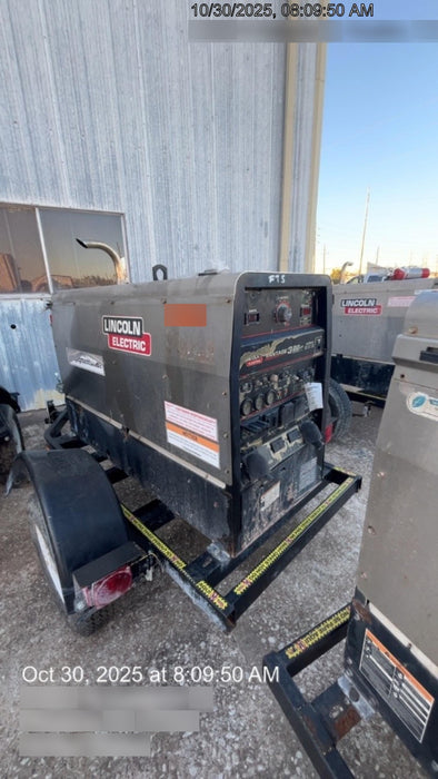 2019 Lincoln Electric Vantage 322 Welder Ready-Pak 3, Two wheel trailer, Fender and Light kit, Cable Rack