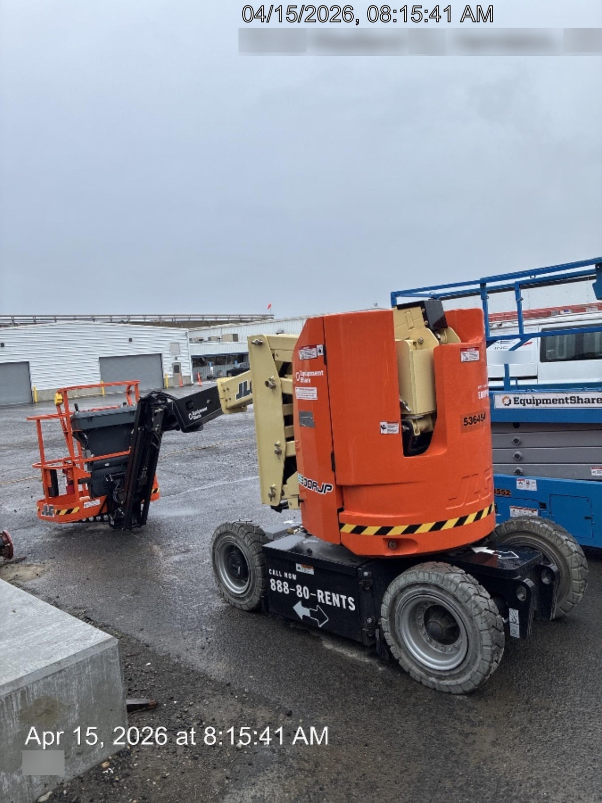 2025 JLG E300AJP