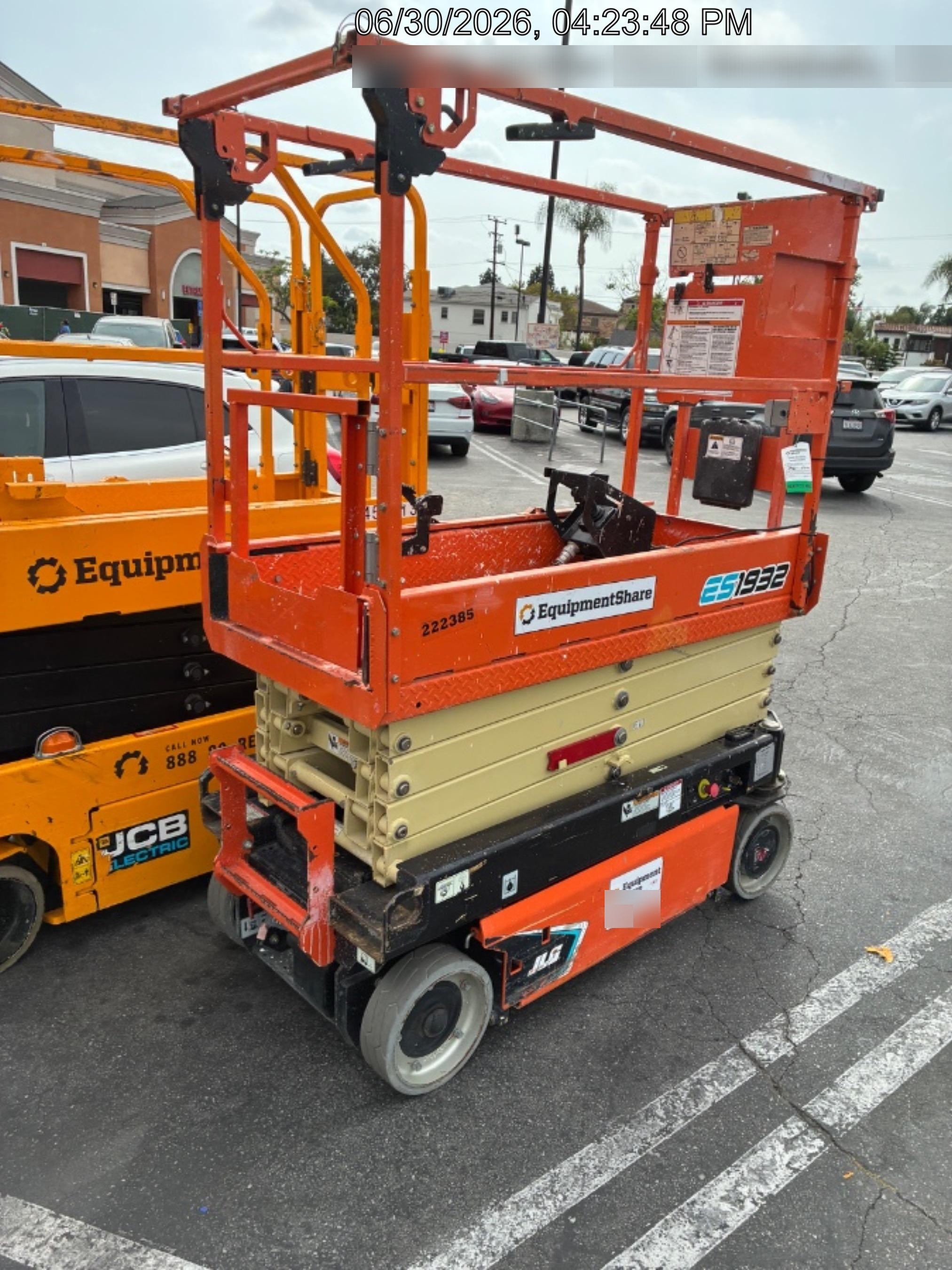 2022 JLG ES1932