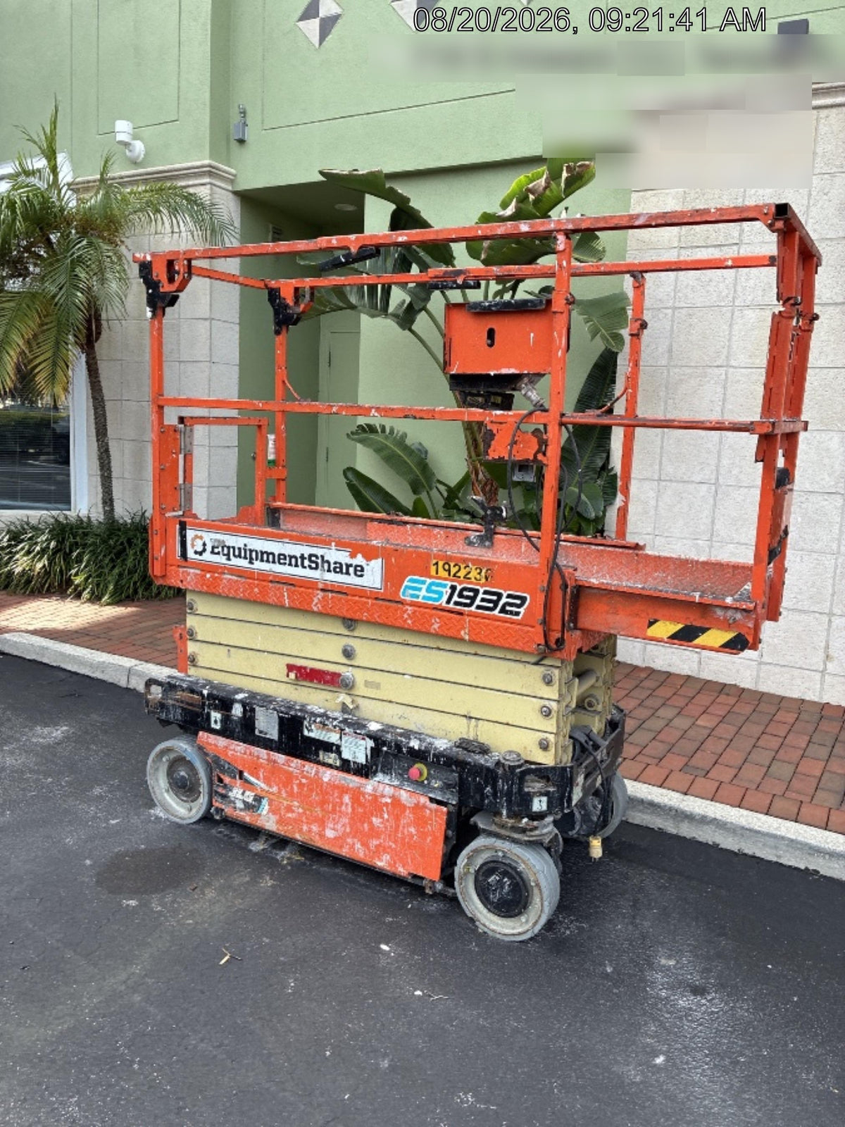 2021 JLG ES1932