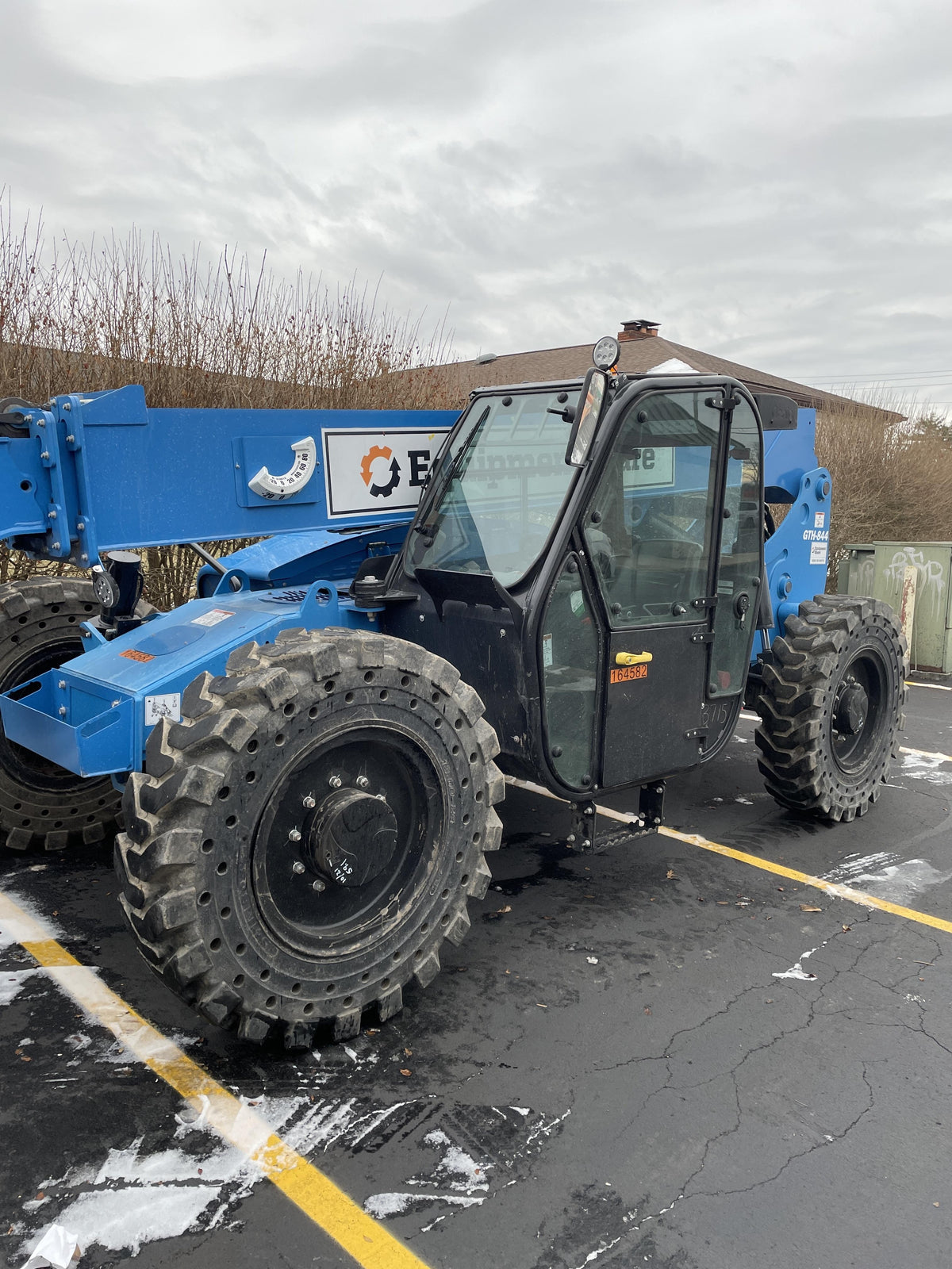 2021 GENIE GTH-844