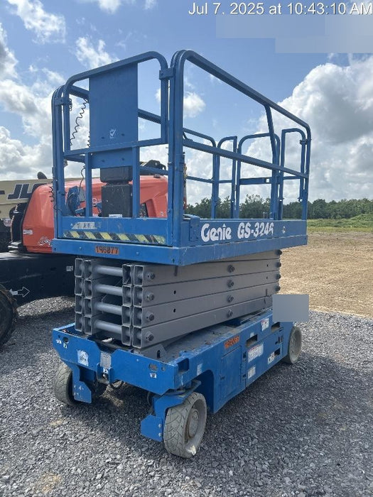 2021 GENIE GS-3246