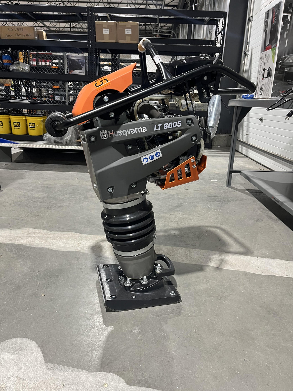 2024 HUSQVARNA LT6005
