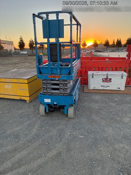 2020 Genie GS-1930 Solid Non Marking Tires, Beacon, Folding rails with half height swing gate, 800W Inverter