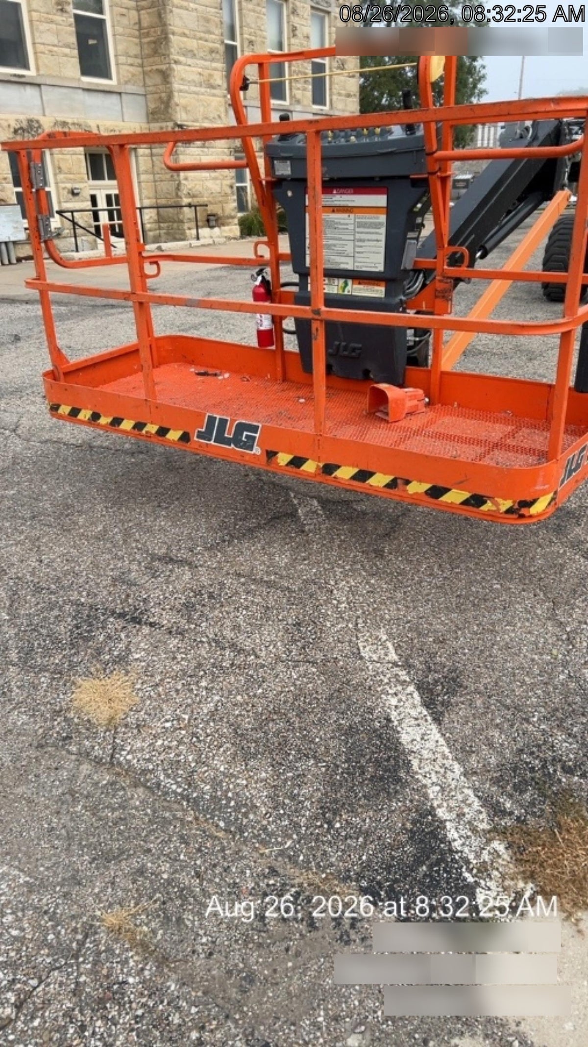 2023 JLG 660SJ