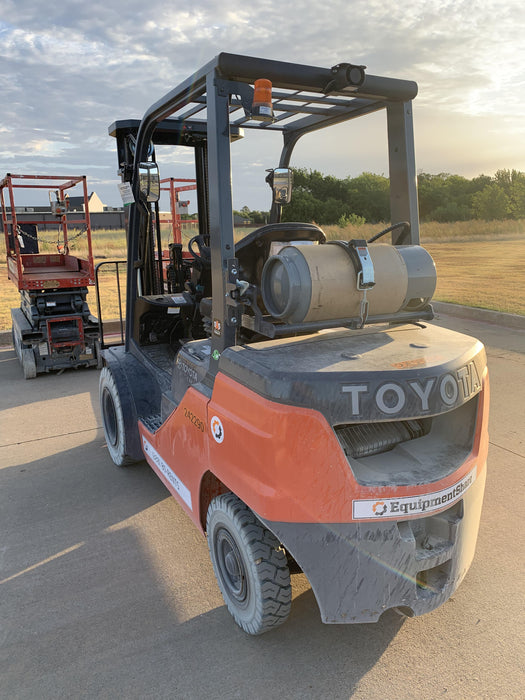 2022 TOYOTA 50-8FGU25