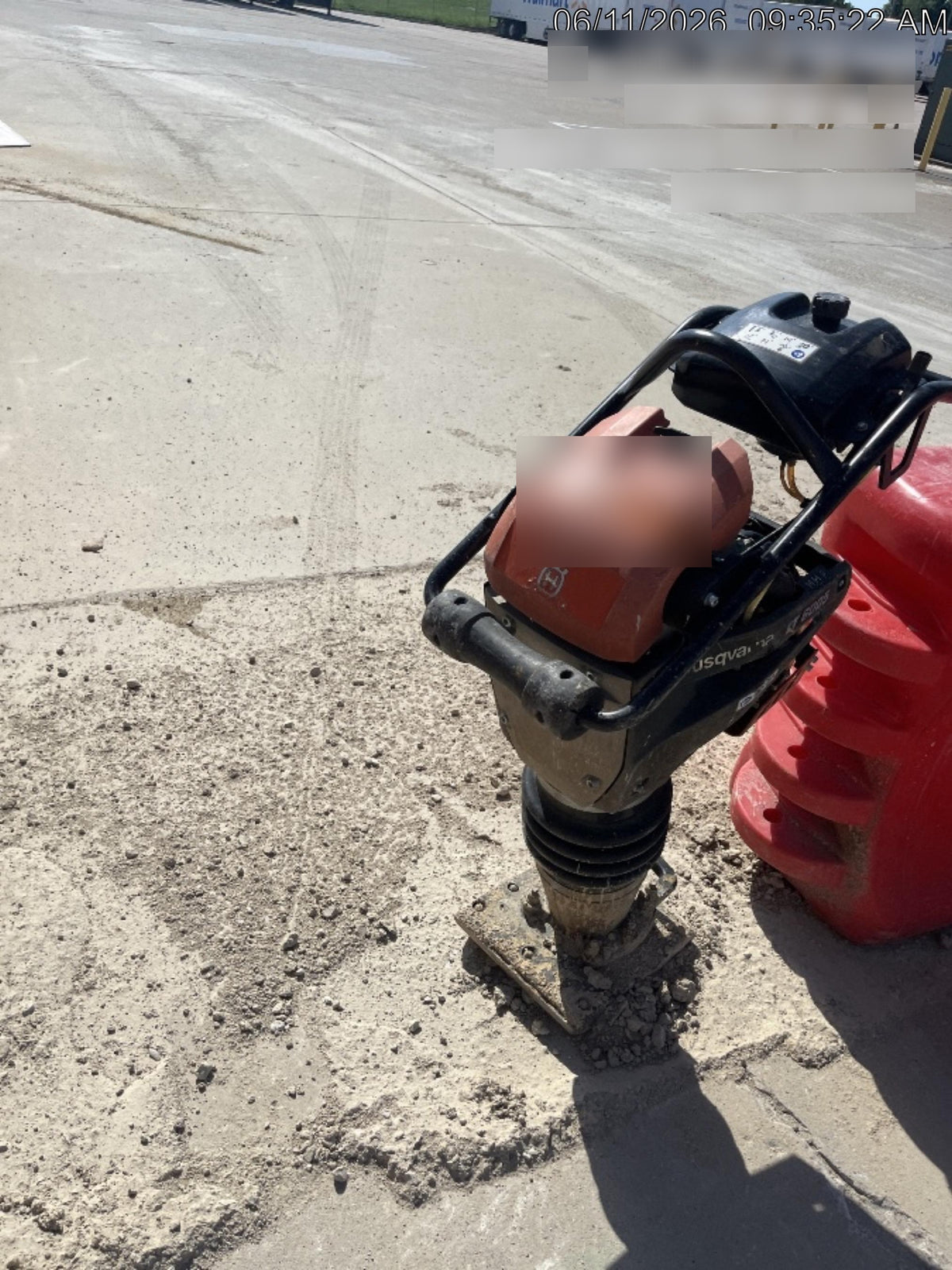 2025 HUSQVARNA LT6005