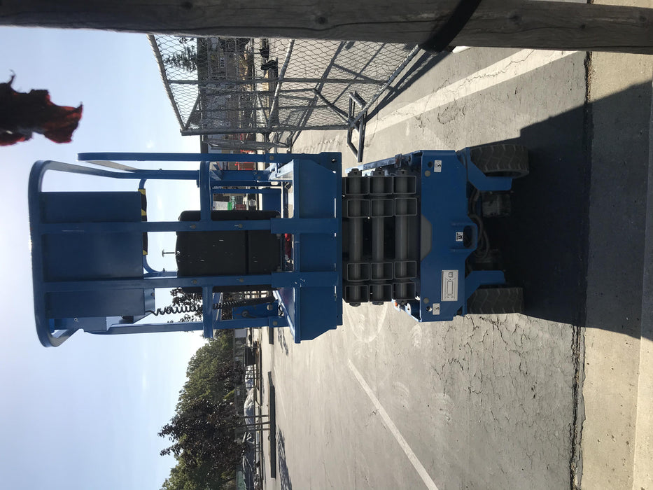 2019 Genie GS-1930 Half Height Swing Gate, 800W Inverter