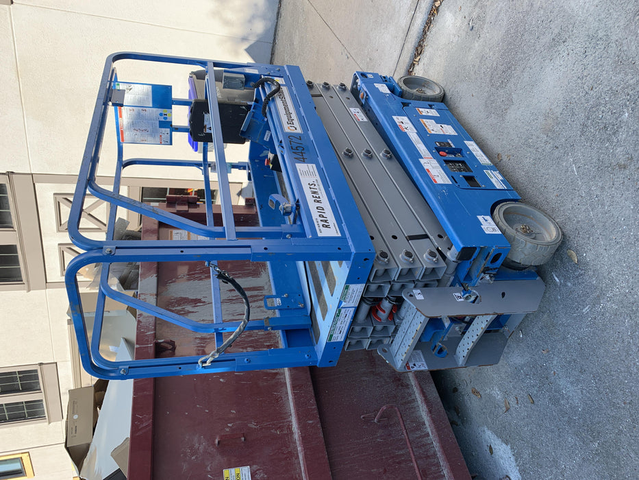 2019 Genie GS-1930 Fixed rails with chain Entry