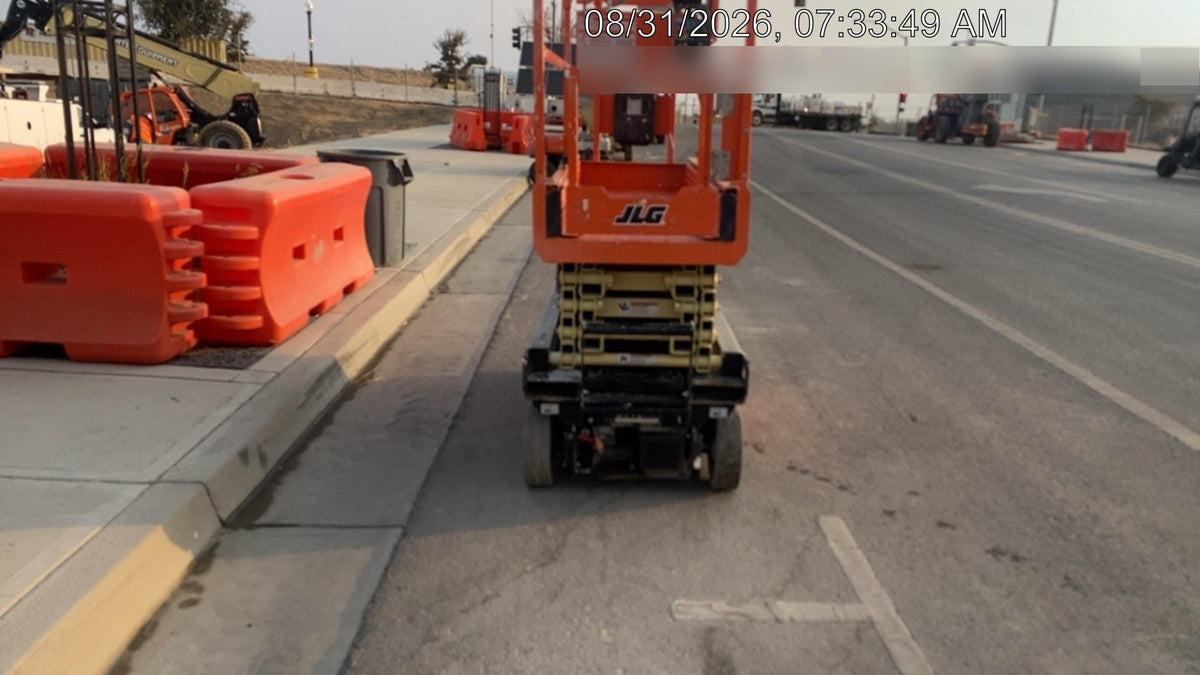 2024 JLG ES1932
